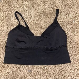 lululemon black crop top/ sports bra sz 4